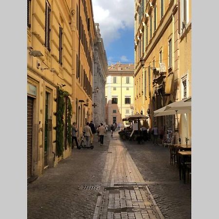Chiara'S Place At Pantheon - Your Apt In Рим Экстерьер фото
